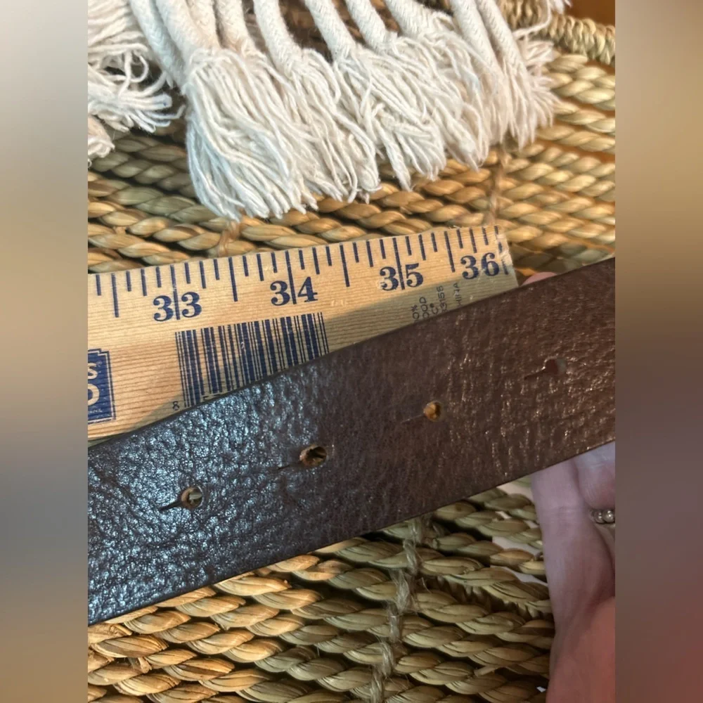 Hugo Boss leather belt - Picture 9 of 11